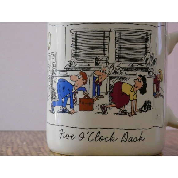 Vintage Hallmark Nine O Clock Drag/Five O Clock Dash Mug Made in Japan - Picture 2 of 10